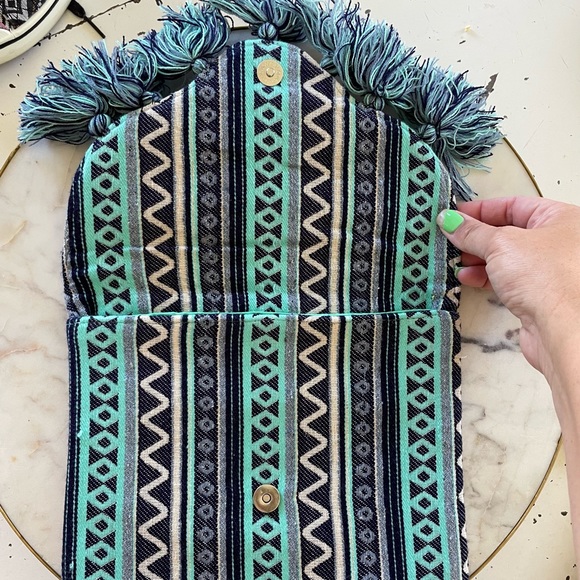 Mudpie brand clutch - Picture 3 of 6